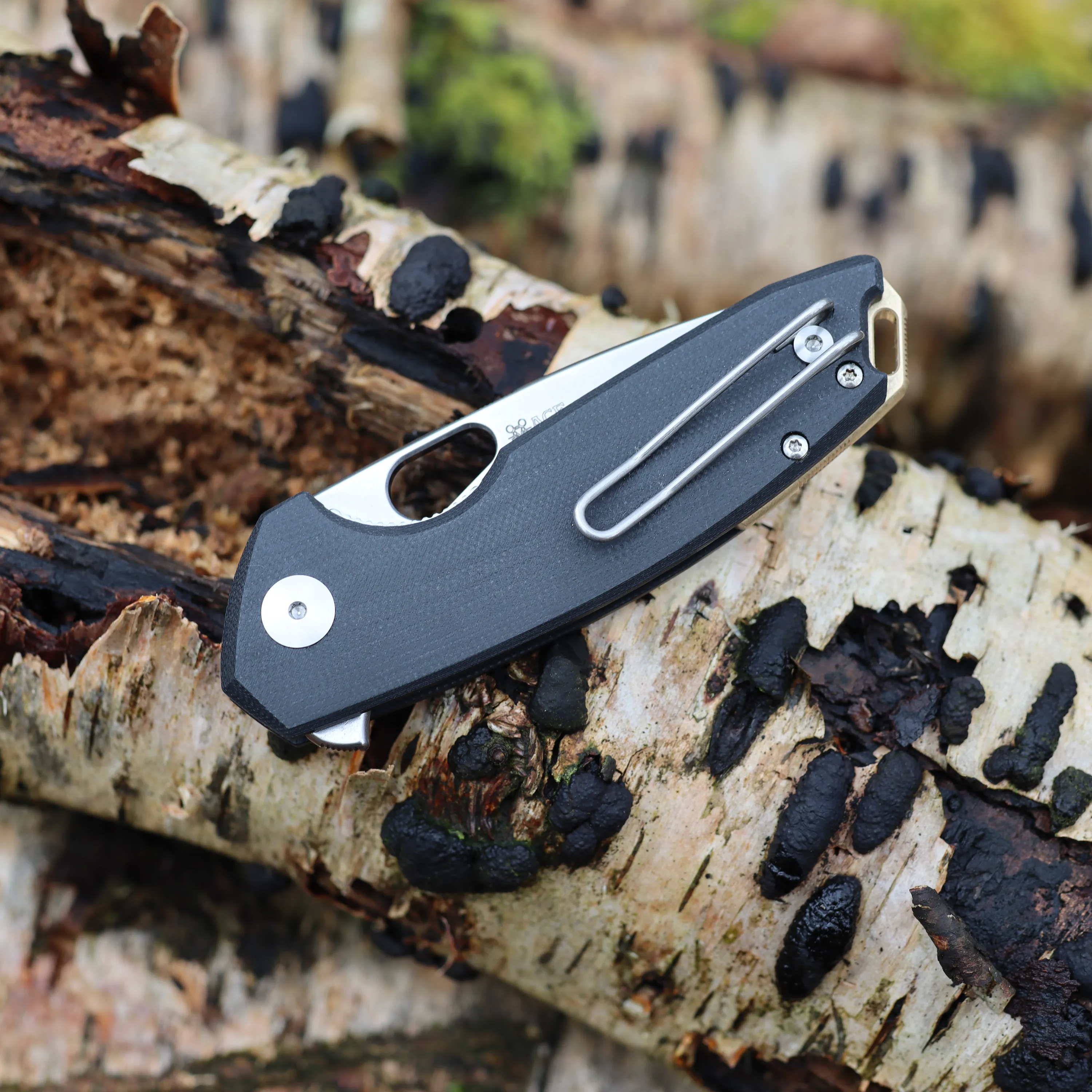 ACE Tribeca - Black G10