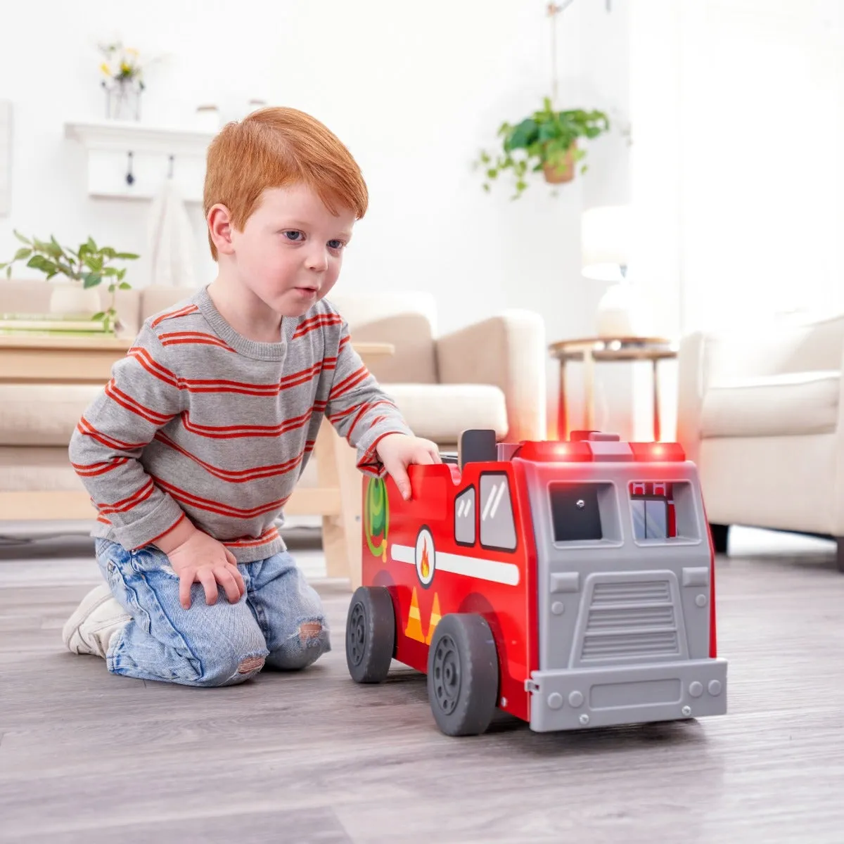 Adventure Bound™: 2-in-1 Transforming Fire Truck Play Set