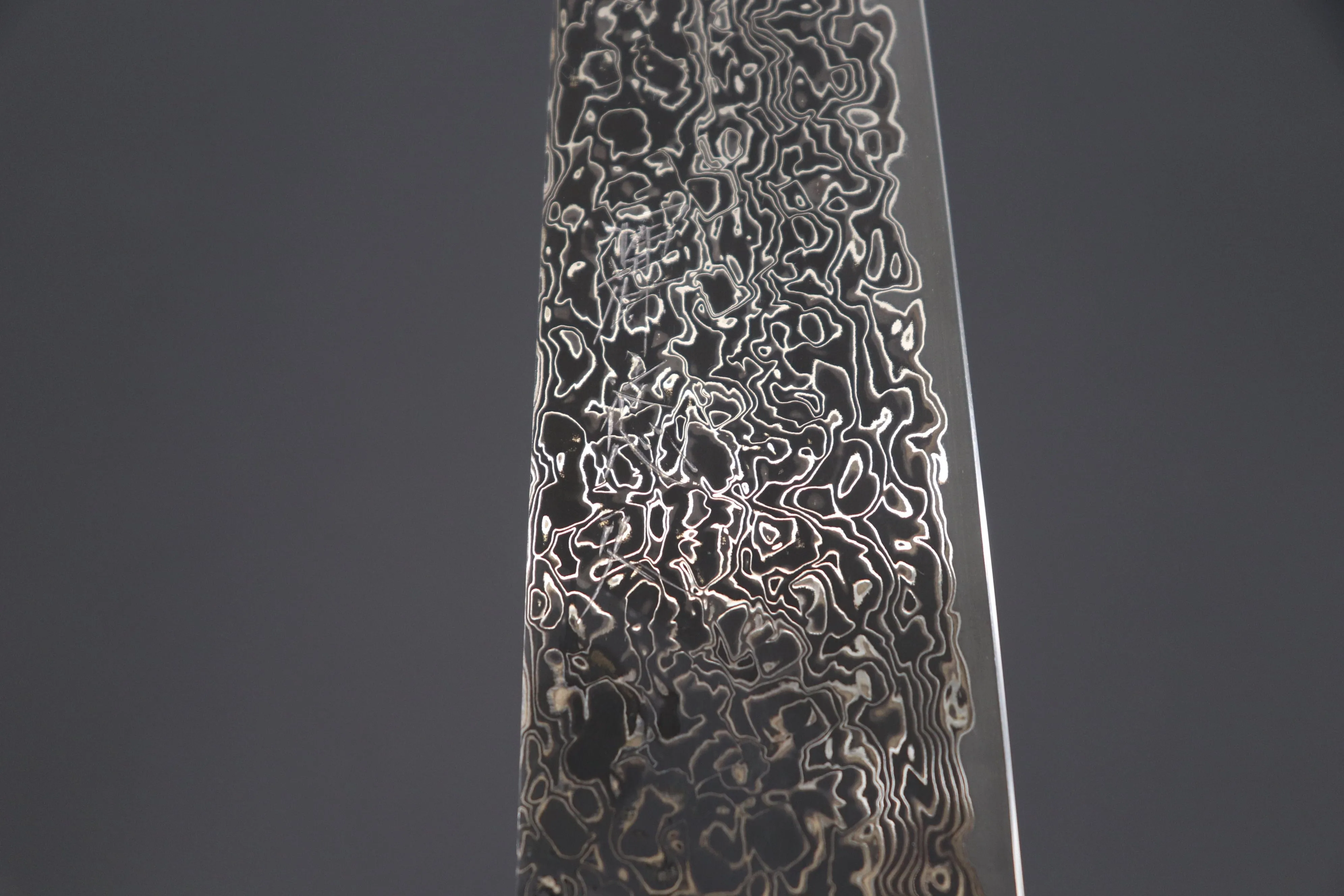 JCK Original Kagayaki Grand Canyon R-2 Damascus Series YU-3 Gyuto 210mm (8.2inch)