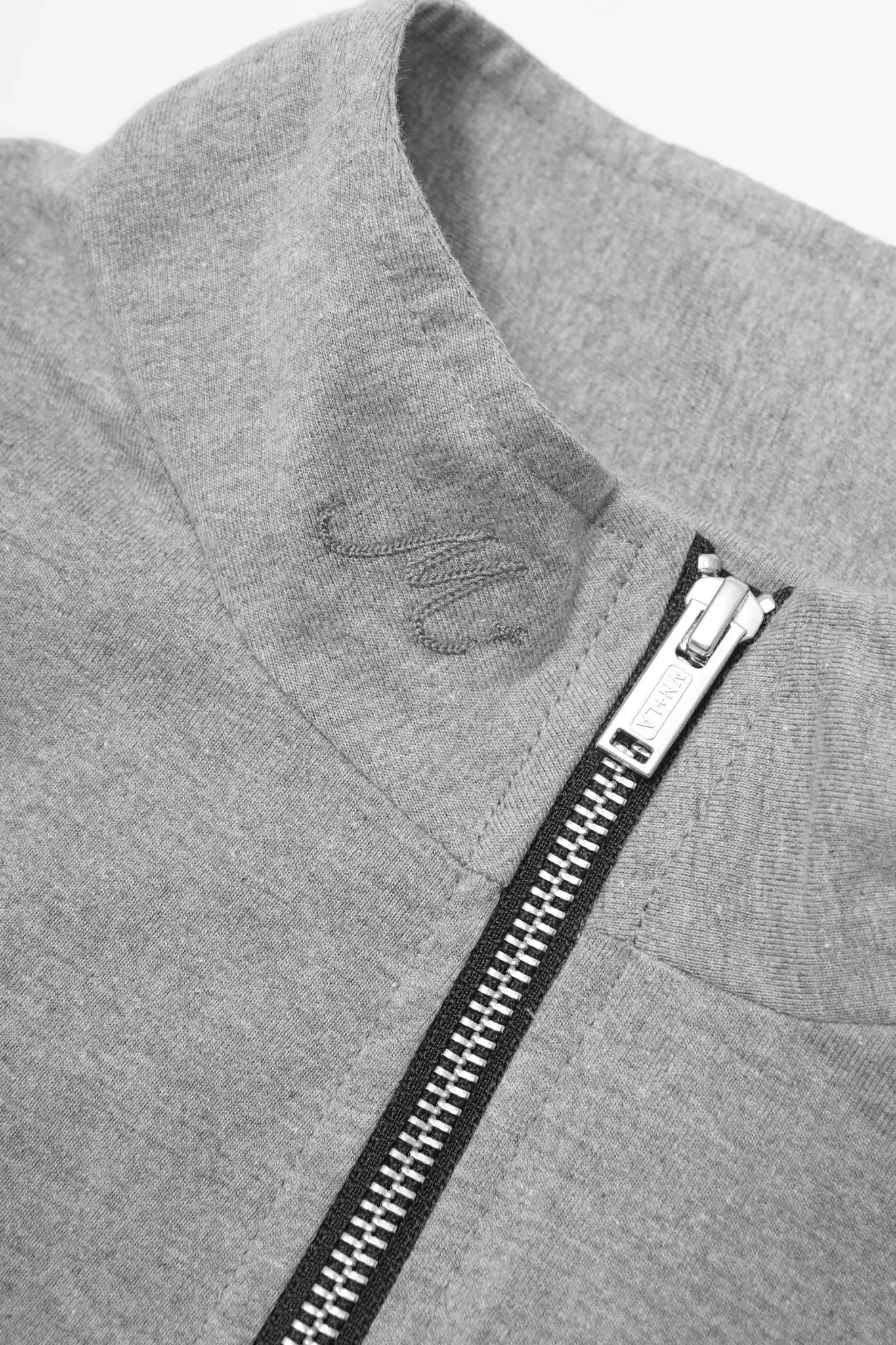 M  "WAGWAN" JACKET IN HEATHER GREY