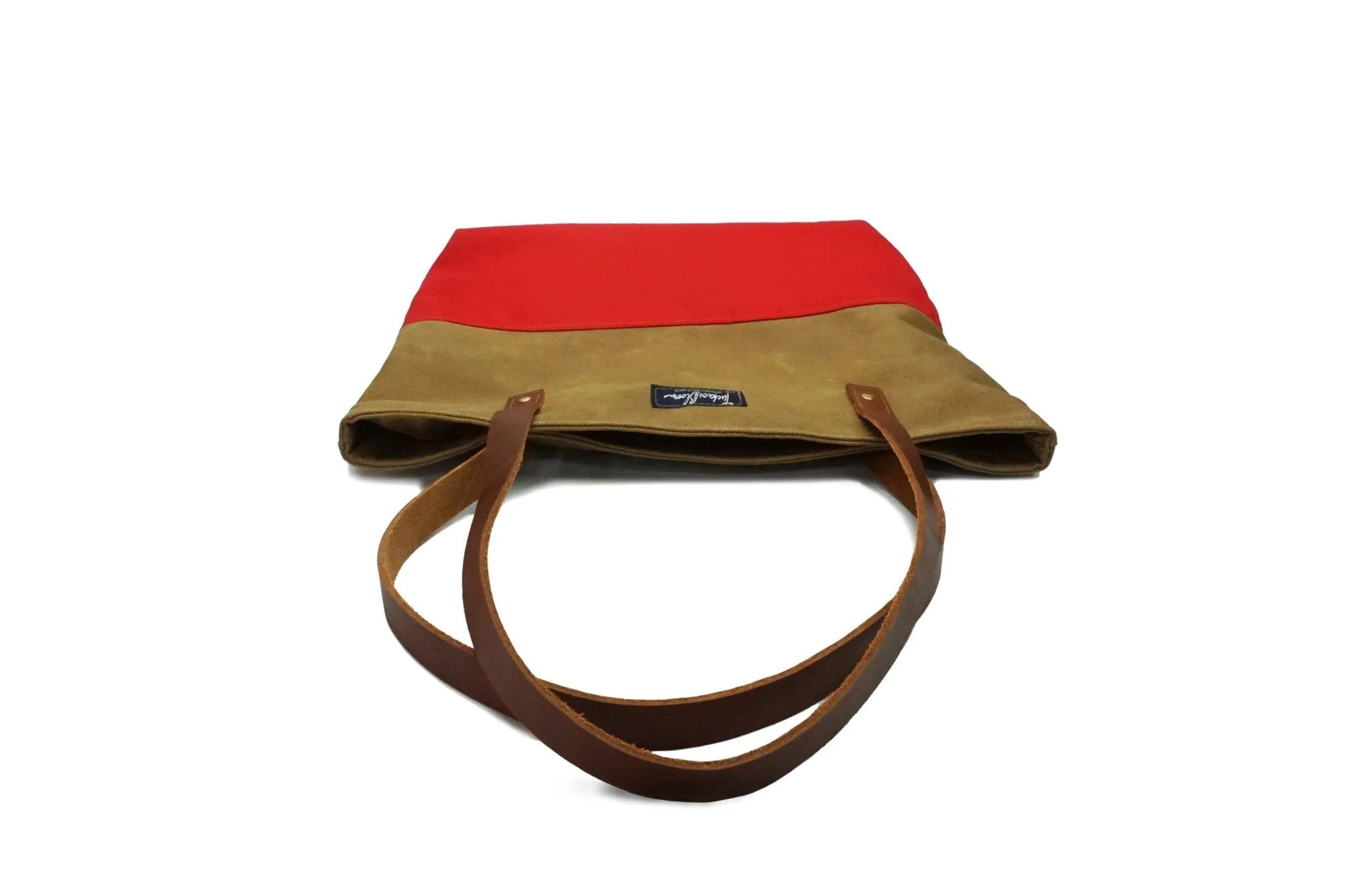 WAXED CANVAS COBBLE HILL TOTE